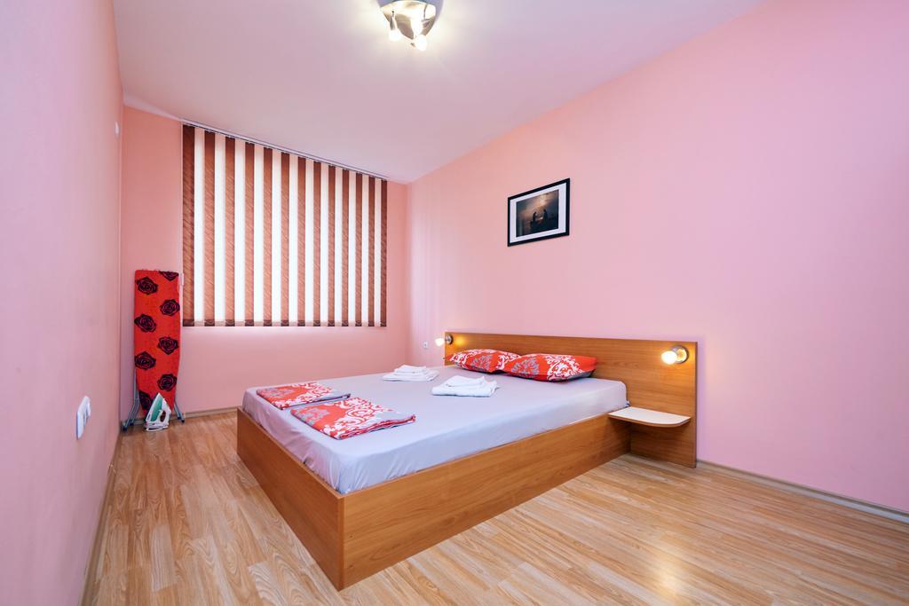 Apartments Dimitrovi Pomorie Buitenkant foto