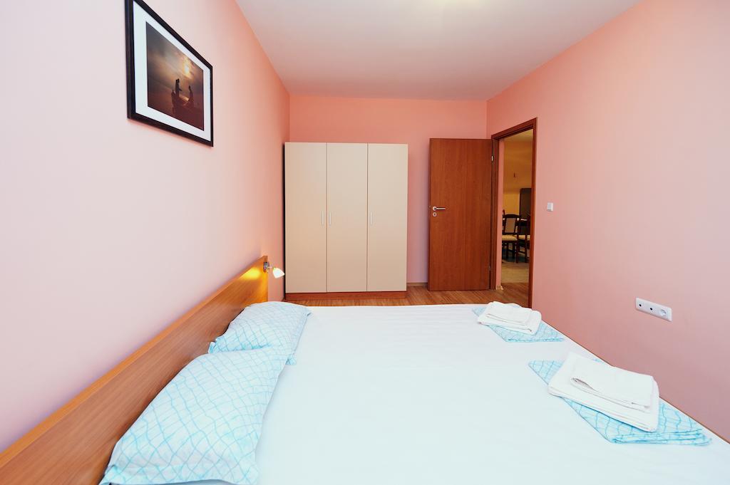 Apartments Dimitrovi Pomorie Kamer foto